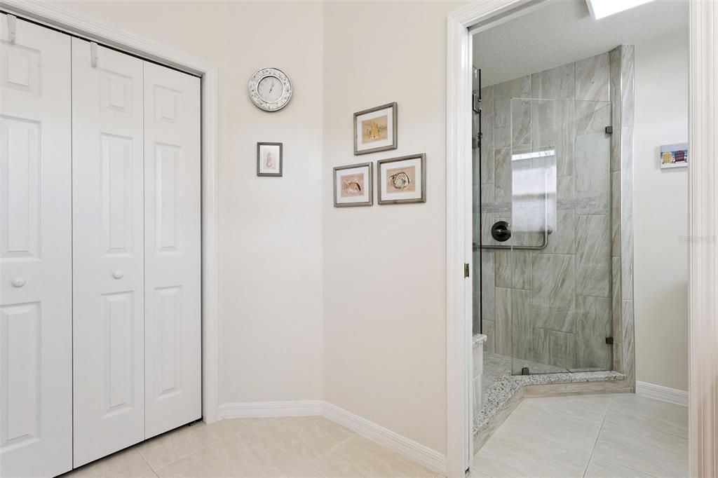 Active With Contract: $570,000 (3 beds, 2 baths, 1920 Square Feet)