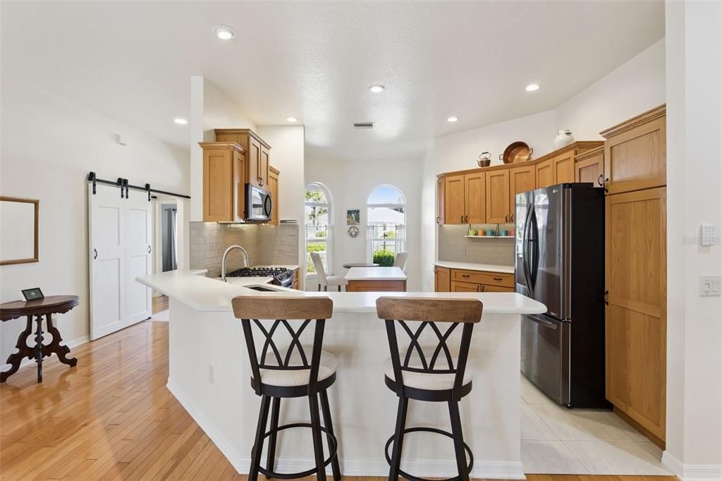 Active With Contract: $570,000 (3 beds, 2 baths, 1920 Square Feet)