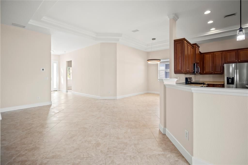 待售: $545,000 (3 贝兹, 2 浴室, 2073 平方英尺)