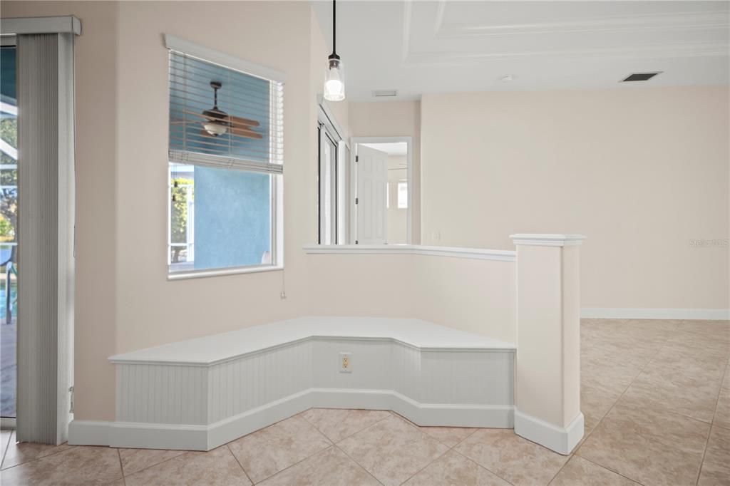 待售: $545,000 (3 贝兹, 2 浴室, 2073 平方英尺)