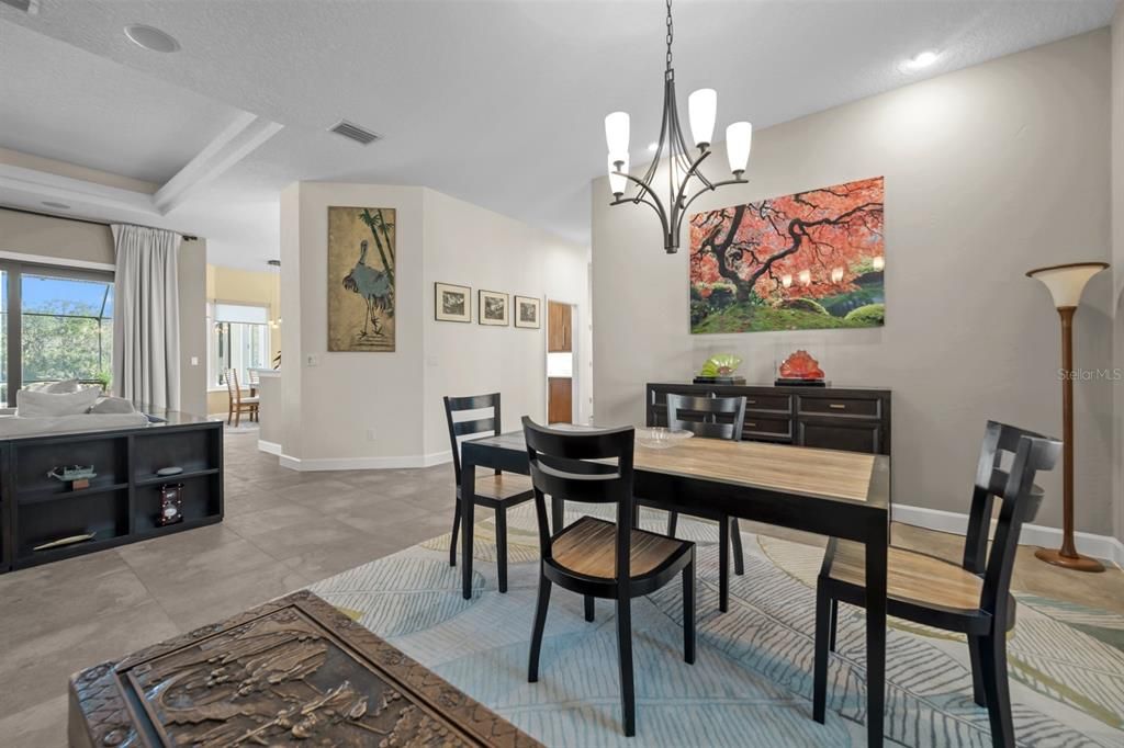 Activo con contrato: $1,275,000 (4 camas, 4 baños, 3501 Pies cuadrados)