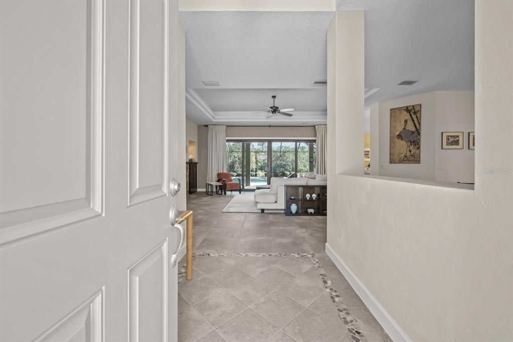 Activo con contrato: $1,275,000 (4 camas, 4 baños, 3501 Pies cuadrados)