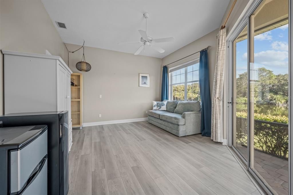 Activo con contrato: $1,275,000 (4 camas, 4 baños, 3501 Pies cuadrados)