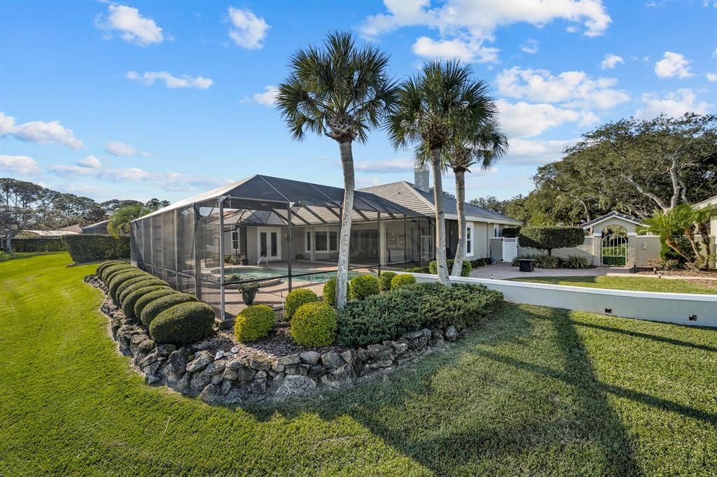 Activo con contrato: $1,275,000 (4 camas, 4 baños, 3501 Pies cuadrados)