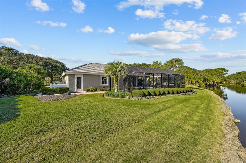 Activo con contrato: $1,275,000 (4 camas, 4 baños, 3501 Pies cuadrados)