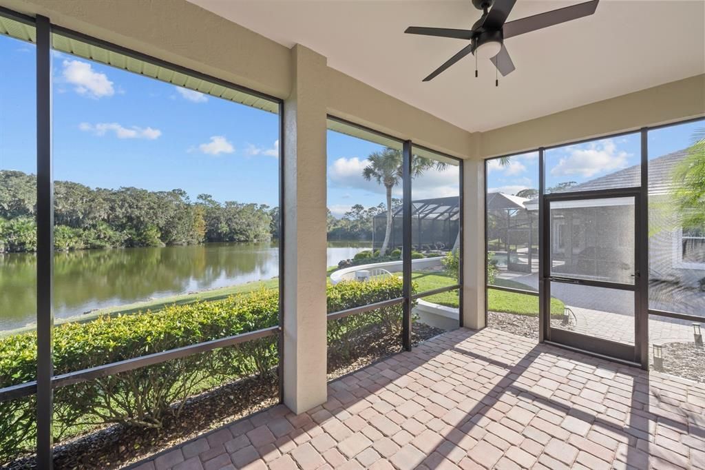 Activo con contrato: $1,275,000 (4 camas, 4 baños, 3501 Pies cuadrados)