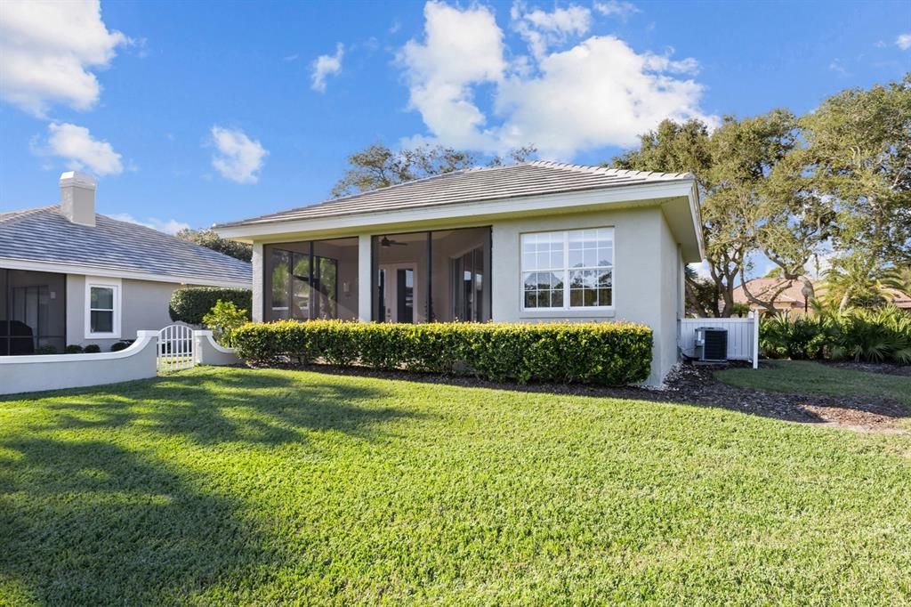 Activo con contrato: $1,275,000 (4 camas, 4 baños, 3501 Pies cuadrados)