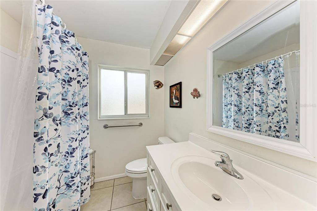 En Venta: $439,000 (3 camas, 2 baños, 1668 Pies cuadrados)