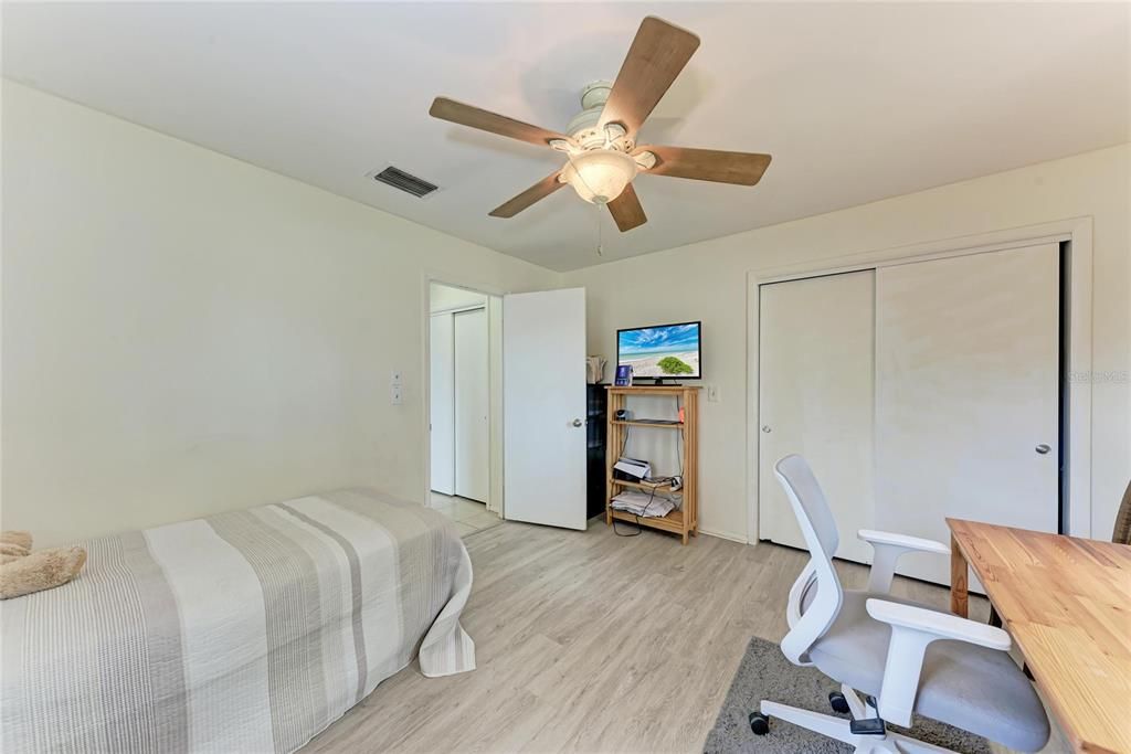 En Venta: $439,000 (3 camas, 2 baños, 1668 Pies cuadrados)