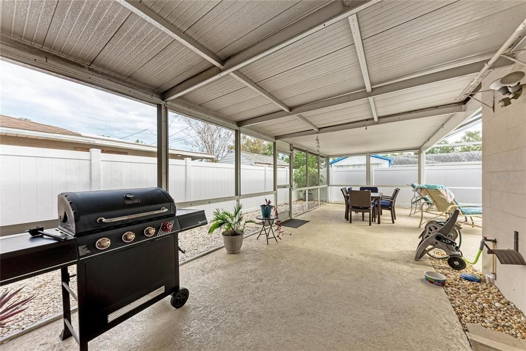 En Venta: $439,000 (3 camas, 2 baños, 1668 Pies cuadrados)