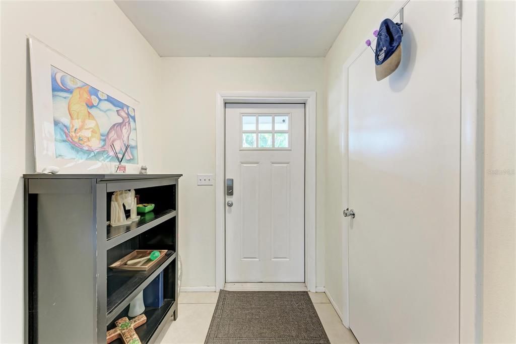 En Venta: $439,000 (3 camas, 2 baños, 1668 Pies cuadrados)