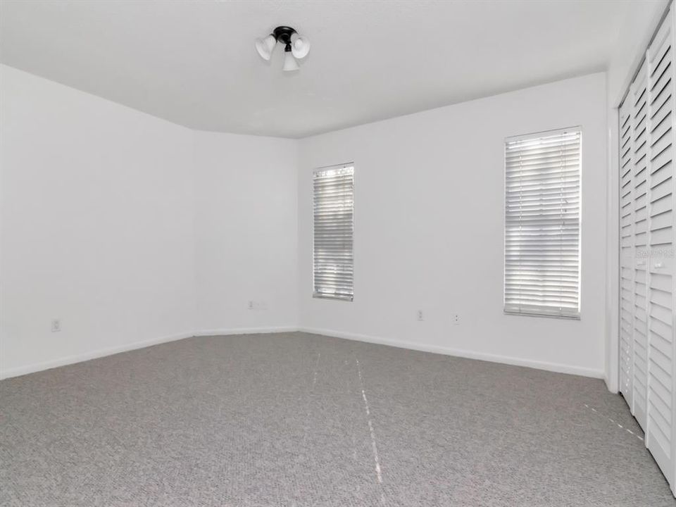 На продажу: $224,000 (2 спален, 2 ванн, 1261 Квадратных фут)