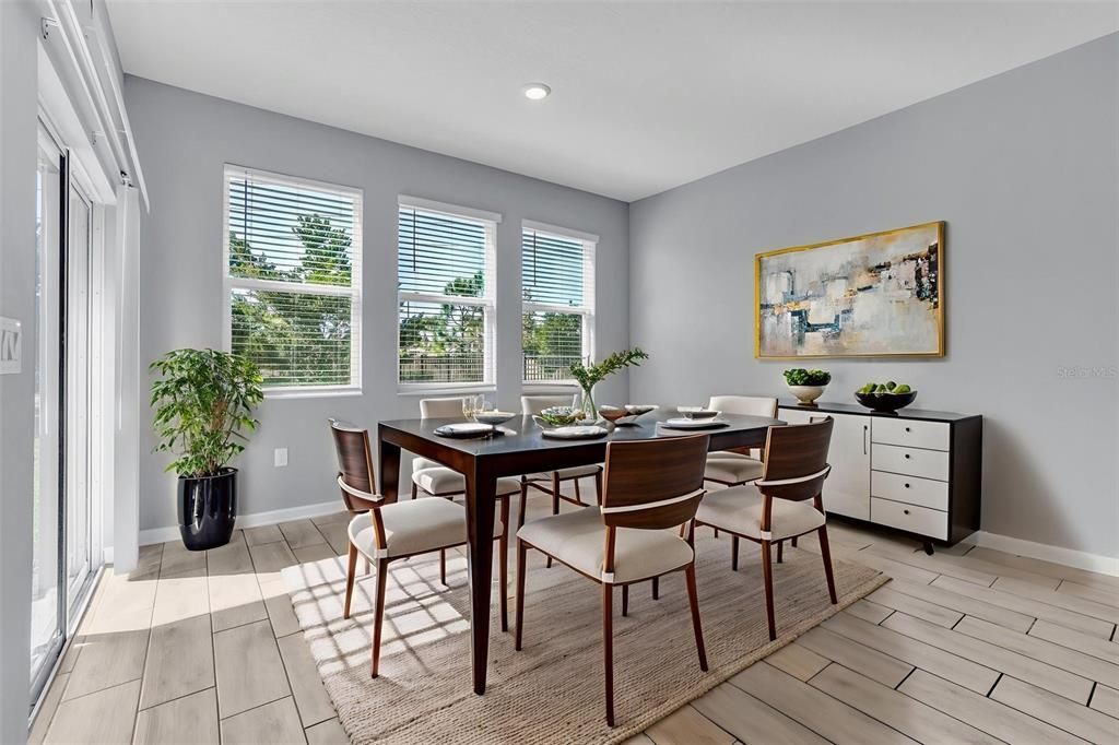 For Sale: $359,999 (4 beds, 2 baths, 2333 Square Feet)