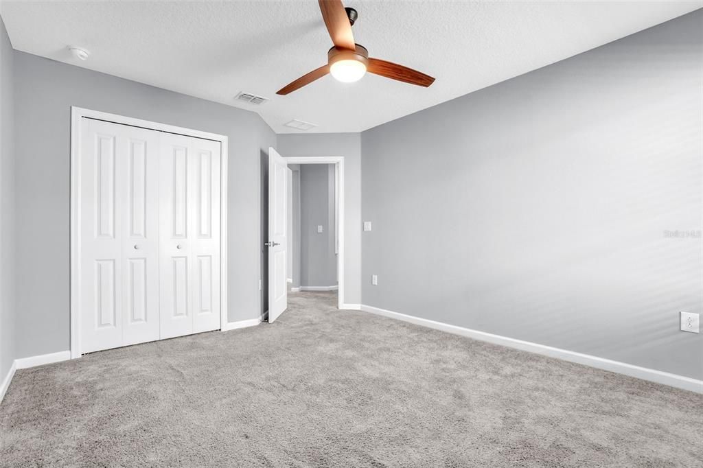 For Sale: $359,999 (4 beds, 2 baths, 2333 Square Feet)