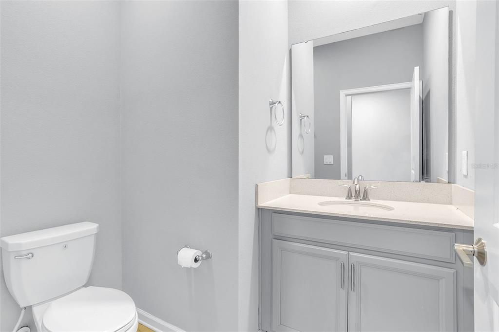 For Sale: $359,999 (4 beds, 2 baths, 2333 Square Feet)