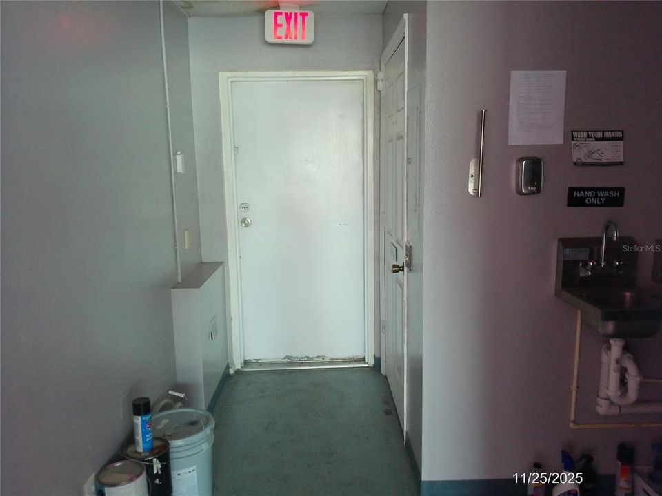 待售: $11,400 (0 贝兹, 0 浴室, 800 平方英尺)