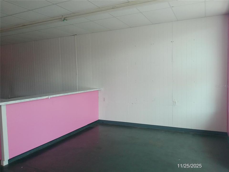 待售: $11,400 (0 贝兹, 0 浴室, 800 平方英尺)