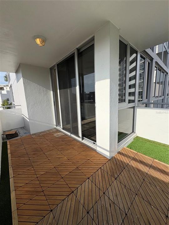 For Rent: $2,000 (1 beds, 1 baths, 859 Square Feet)