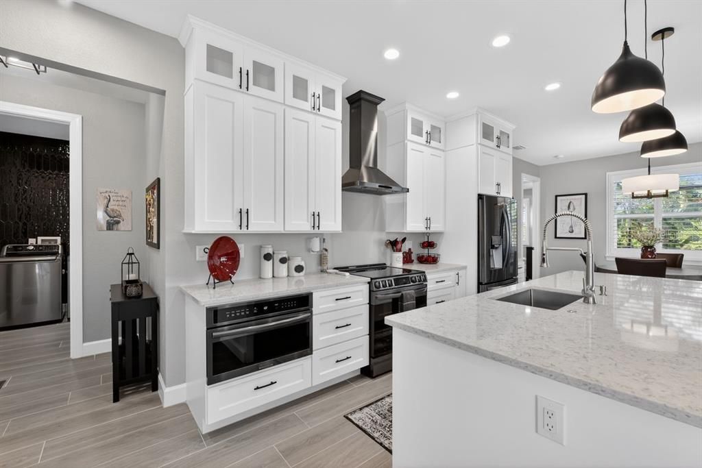 На продажу: $559,000 (3 спален, 2 ванн, 1878 Квадратных фут)