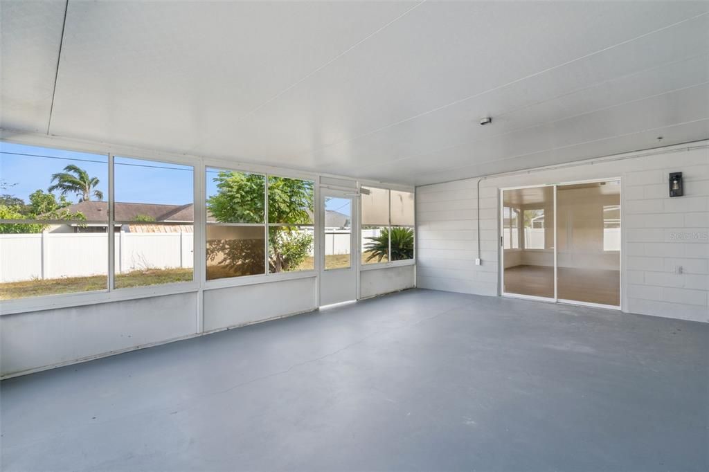 For Sale: $339,900 (3 beds, 2 baths, 1760 Square Feet)