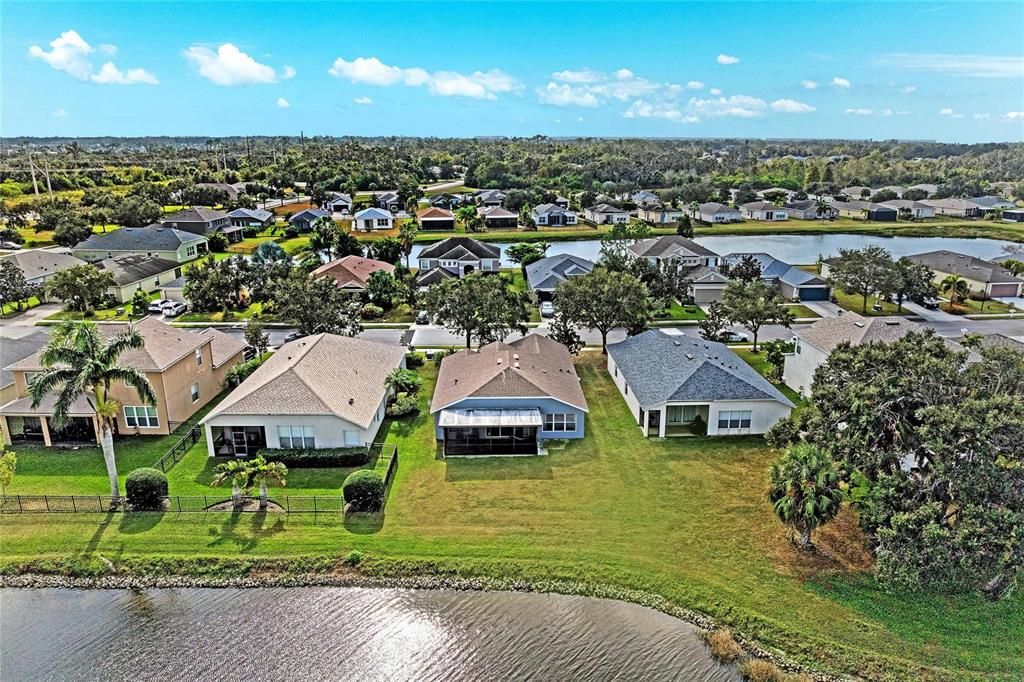 На продажу: $350,000 (4 спален, 2 ванн, 1684 Квадратных фут)