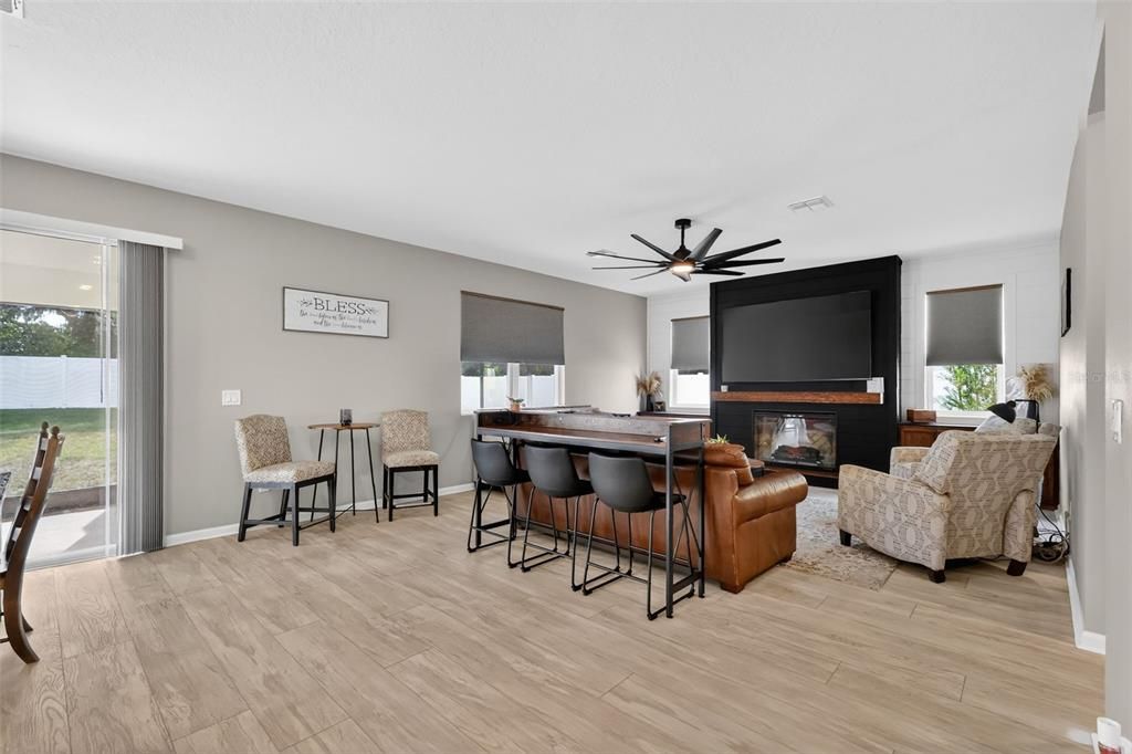 На продажу: $498,750 (5 спален, 3 ванн, 2801 Квадратных фут)