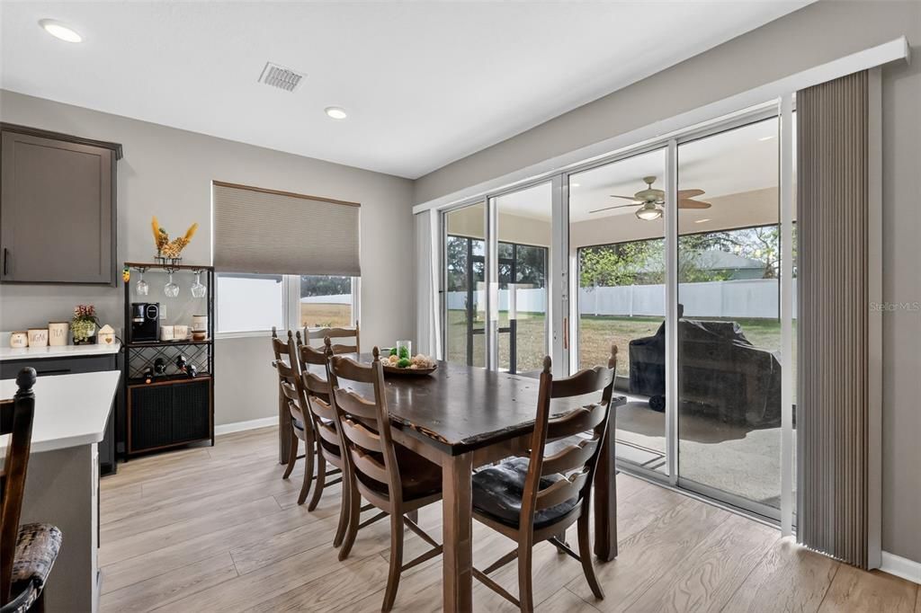 На продажу: $498,750 (5 спален, 3 ванн, 2801 Квадратных фут)