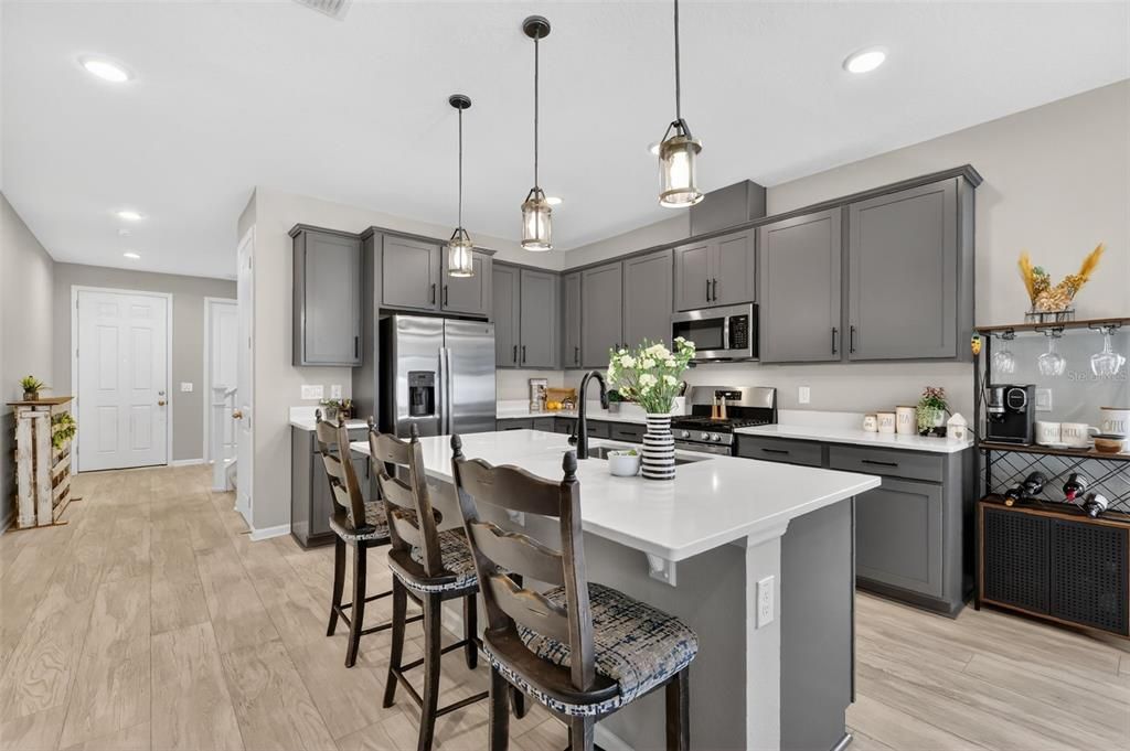 На продажу: $498,750 (5 спален, 3 ванн, 2801 Квадратных фут)