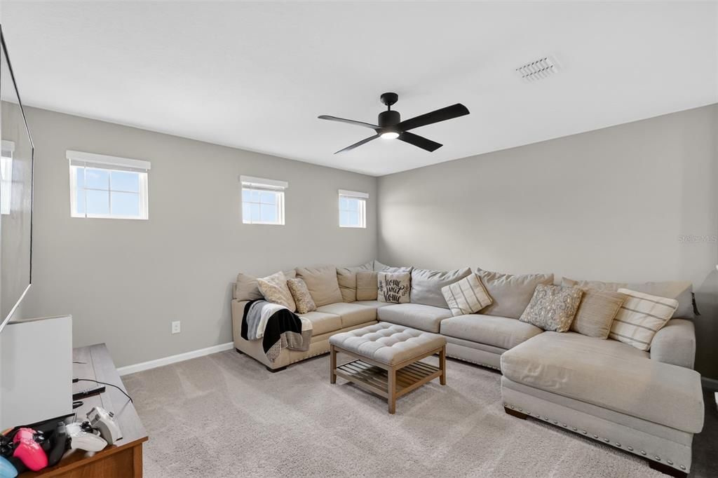 На продажу: $498,750 (5 спален, 3 ванн, 2801 Квадратных фут)