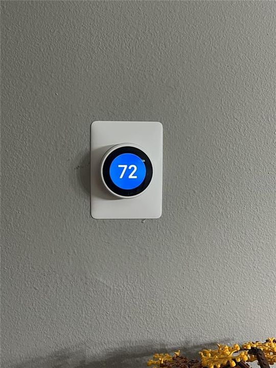 На продажу: $135,000 (1 спален, 1 ванн, 975 Квадратных фут)