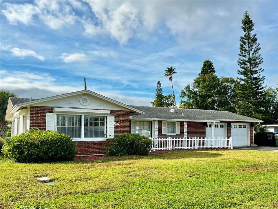 For Sale: $369,000 (3 beds, 2 baths, 1776 Square Feet)