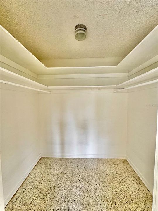 For Sale: $369,000 (3 beds, 2 baths, 1776 Square Feet)