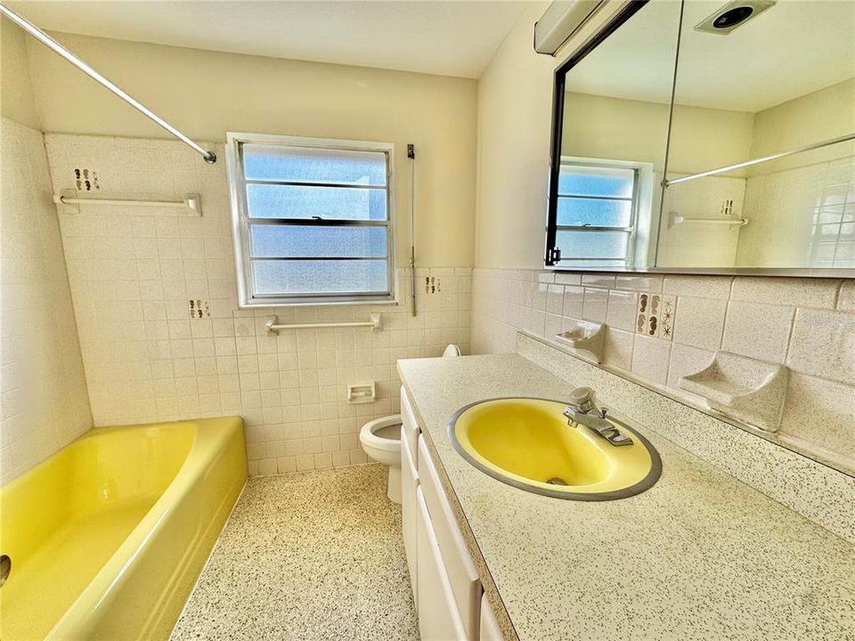 For Sale: $369,000 (3 beds, 2 baths, 1776 Square Feet)