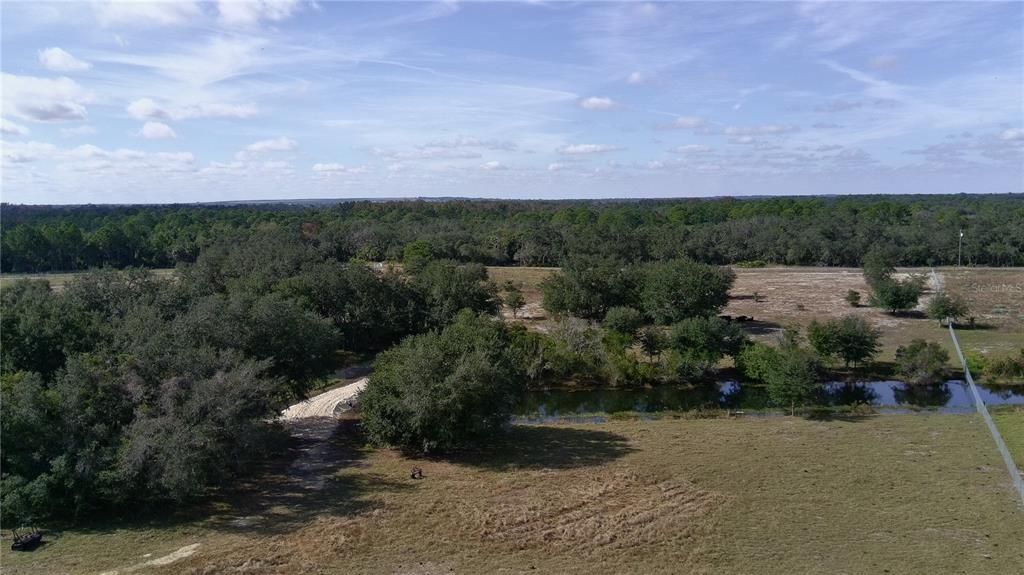 待售: $855,000 (24.92 acres)