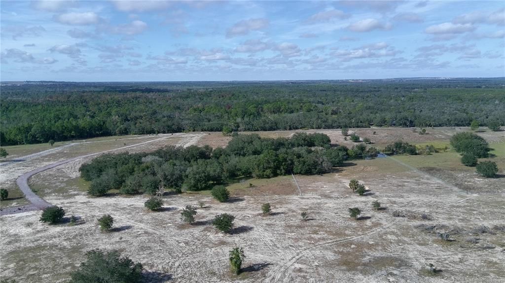 待售: $855,000 (24.92 acres)