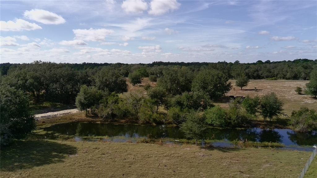 待售: $855,000 (24.92 acres)