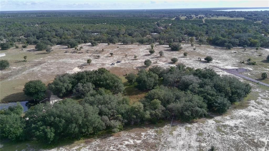 待售: $855,000 (24.92 acres)