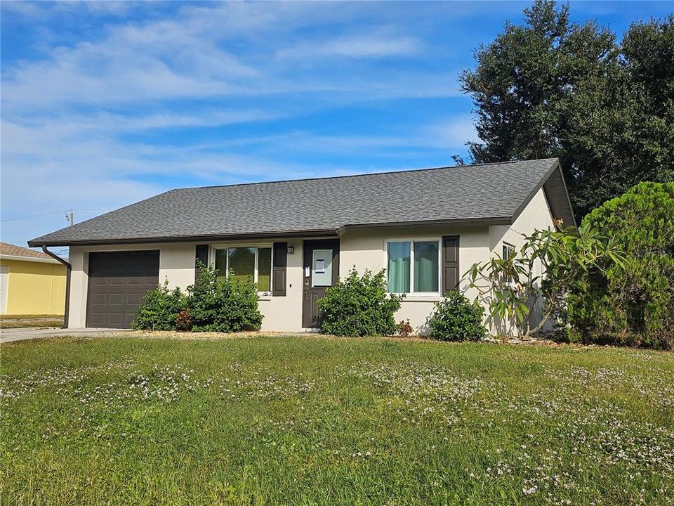 Active With Contract: $159,900 (2 beds, 2 baths, 1198 Square Feet)