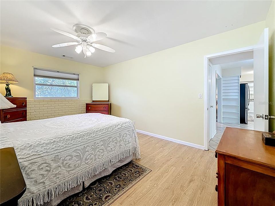 For Sale: $600,000 (6 beds, 3 baths, 2722 Square Feet)