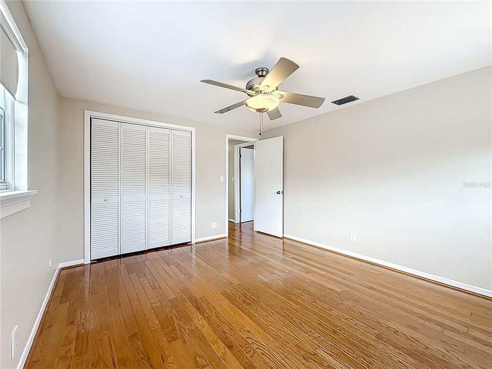 For Sale: $600,000 (6 beds, 3 baths, 2722 Square Feet)