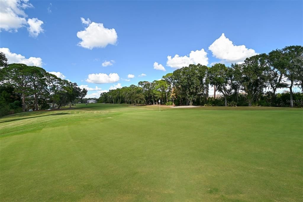 出租: $3,000 (3 贝兹, 2 浴室, 1905 平方英尺)