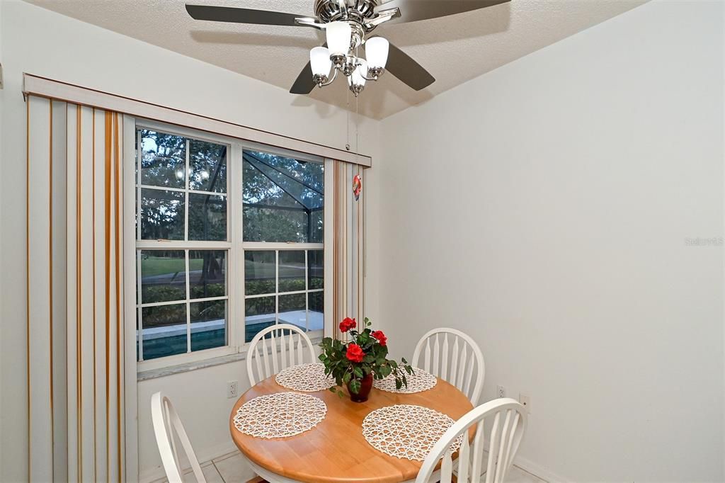 出租: $3,000 (3 贝兹, 2 浴室, 1905 平方英尺)