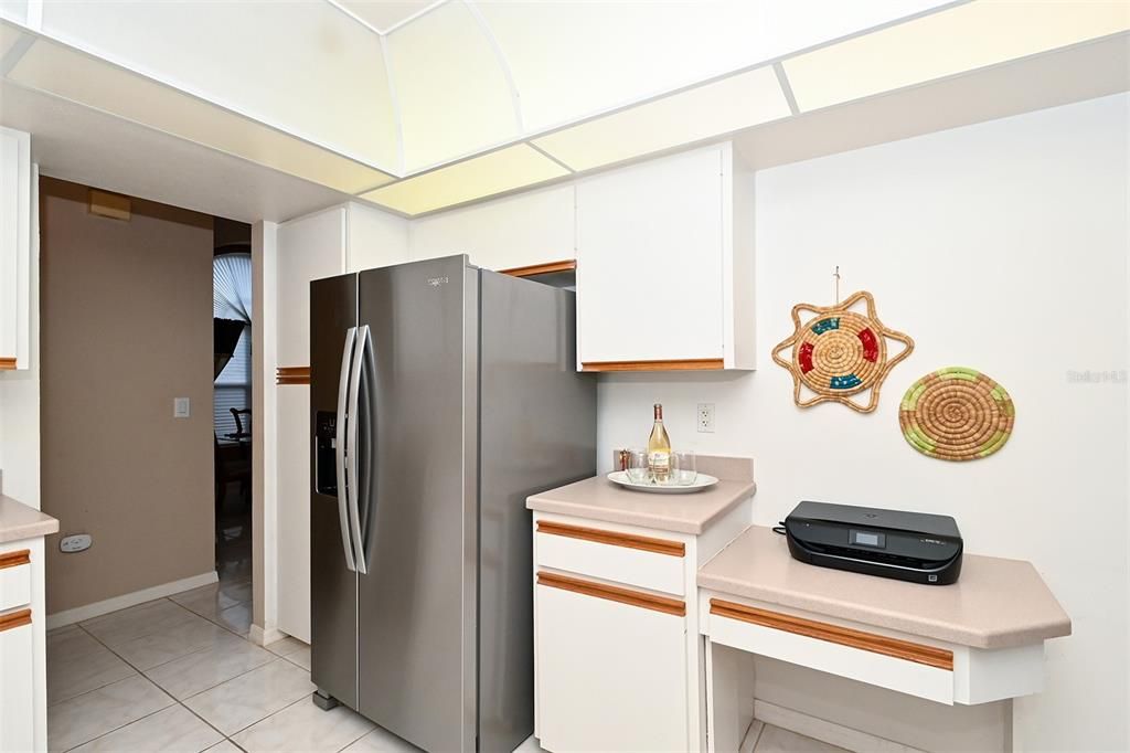 出租: $3,000 (3 贝兹, 2 浴室, 1905 平方英尺)