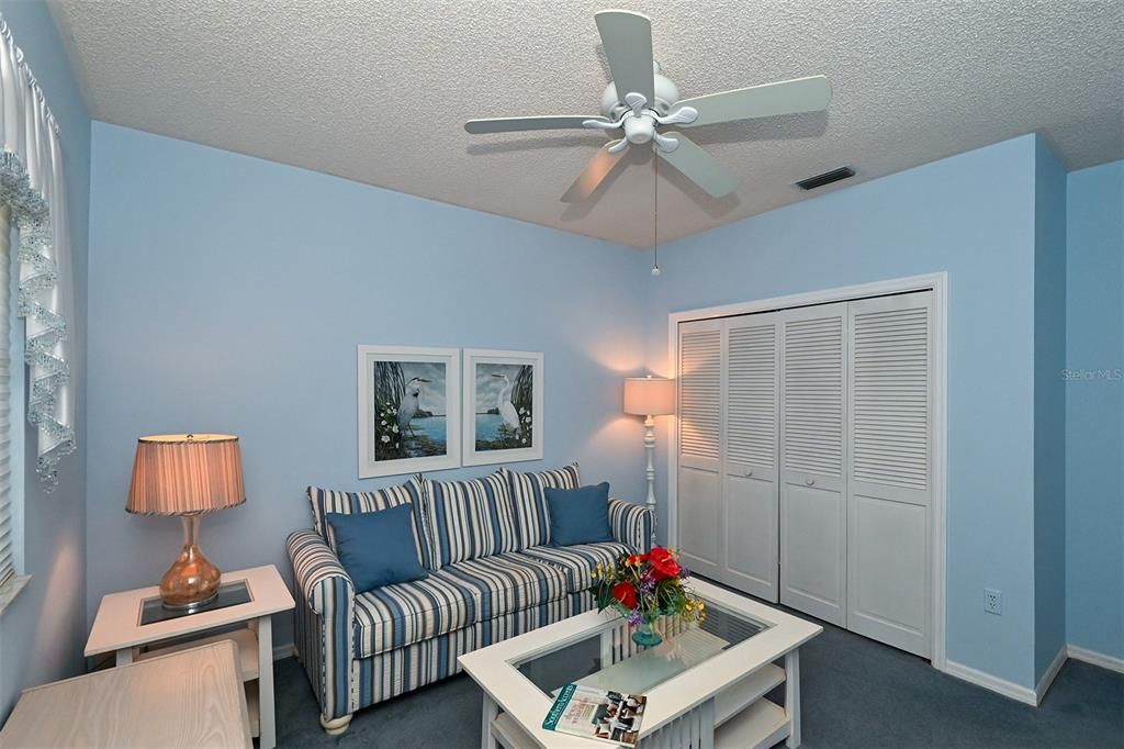 出租: $3,000 (3 贝兹, 2 浴室, 1905 平方英尺)