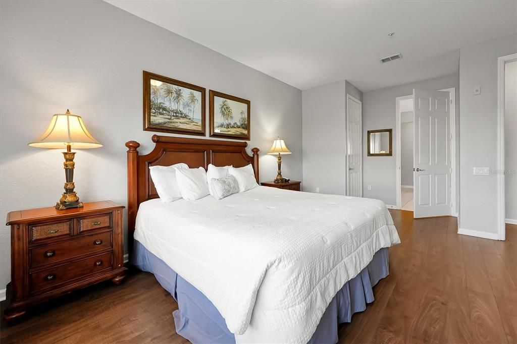 En Venta: $625,000 (3 camas, 2 baños, 2001 Pies cuadrados)