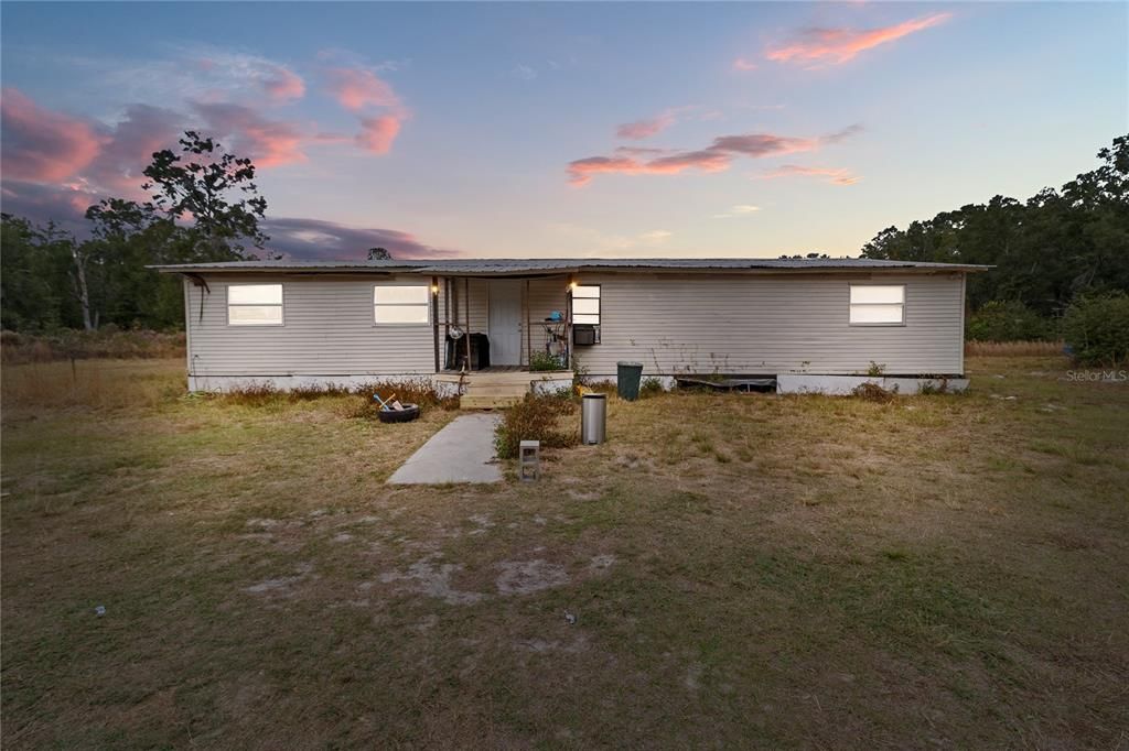 For Sale: $260,000 (4 beds, 2 baths, 1680 Square Feet)