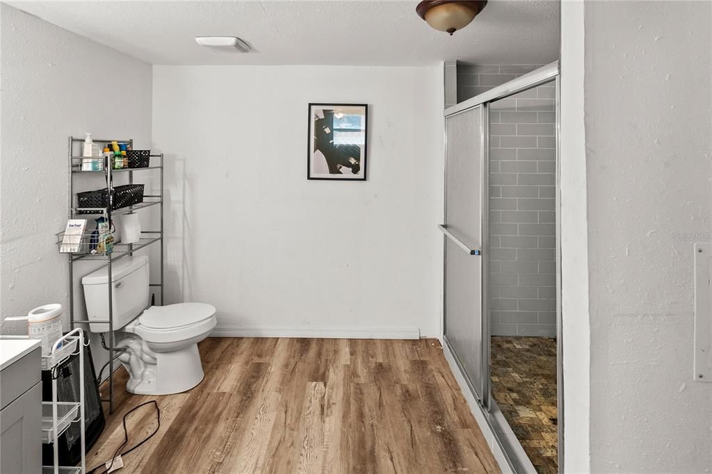 For Sale: $260,000 (4 beds, 2 baths, 1680 Square Feet)