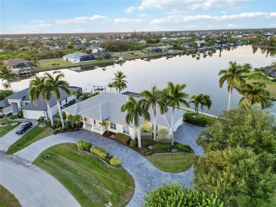 待售: $985,000 (3 贝兹, 3 浴室, 2920 平方英尺)