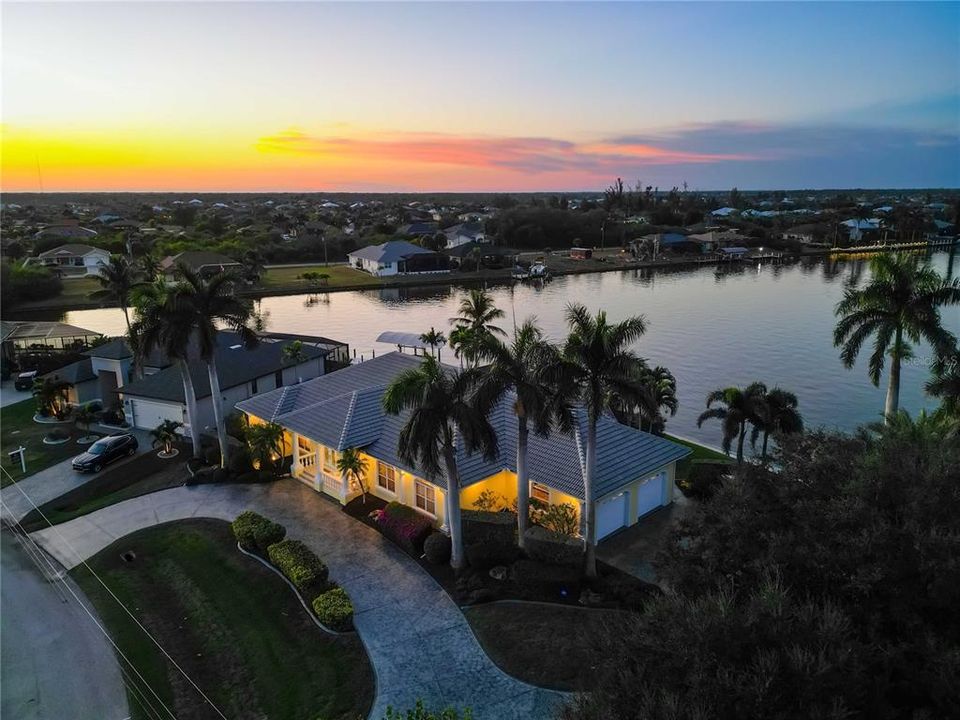 待售: $985,000 (3 贝兹, 3 浴室, 2920 平方英尺)