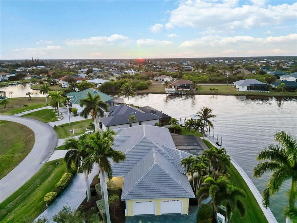 待售: $985,000 (3 贝兹, 3 浴室, 2920 平方英尺)